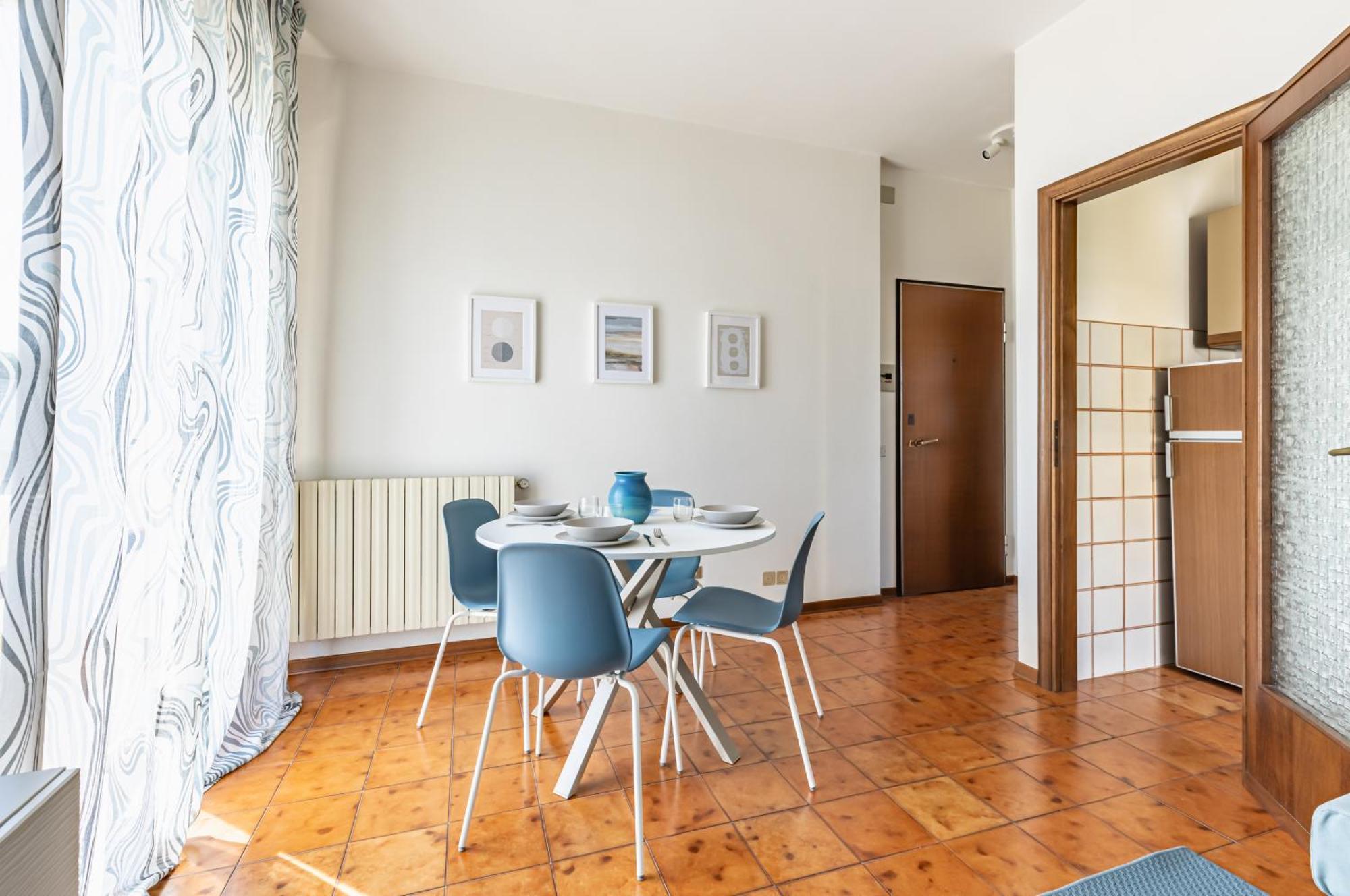 Comfy Apartment With Private Parking Near The Beach! 维亚雷焦 外观 照片